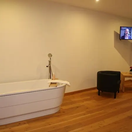 Helvetia ミュスタイア